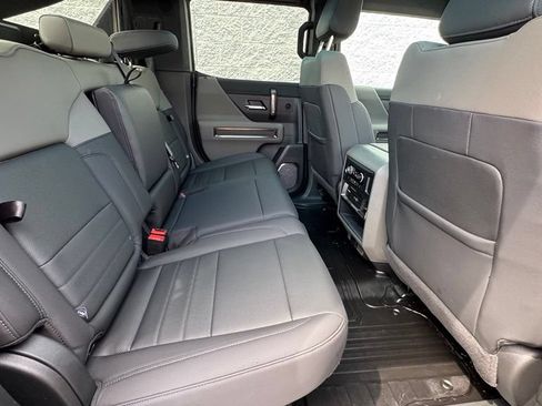 Used 2024 GMC Hummer EV 3X AWD/4WD image 12