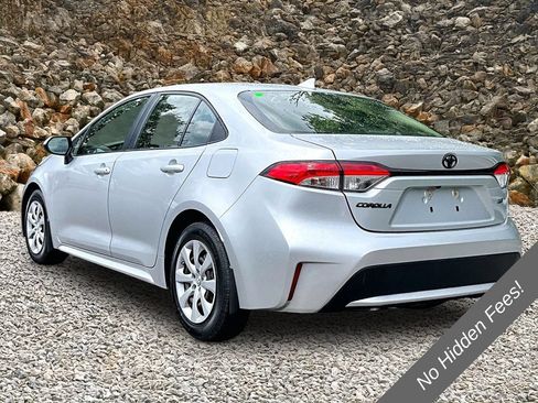 Used 2021 Toyota Corolla LE FWD image 11