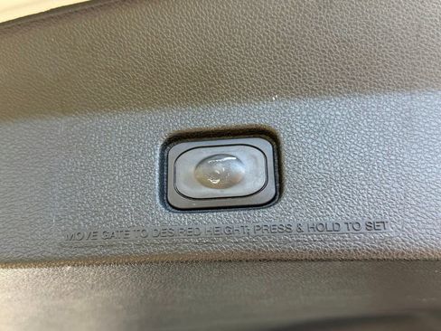 Used 2018 Ford Explorer Sport w/ Equipment Group 401A AWD/4WD image 38