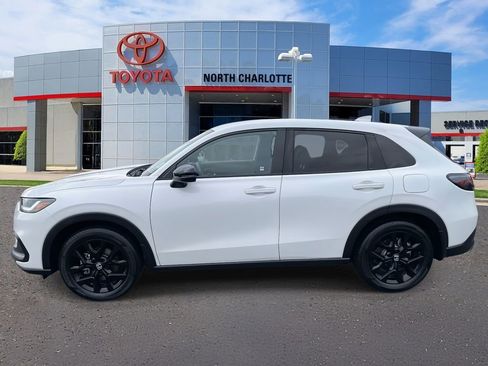 Used 2025 Honda HR-V Sport image 7