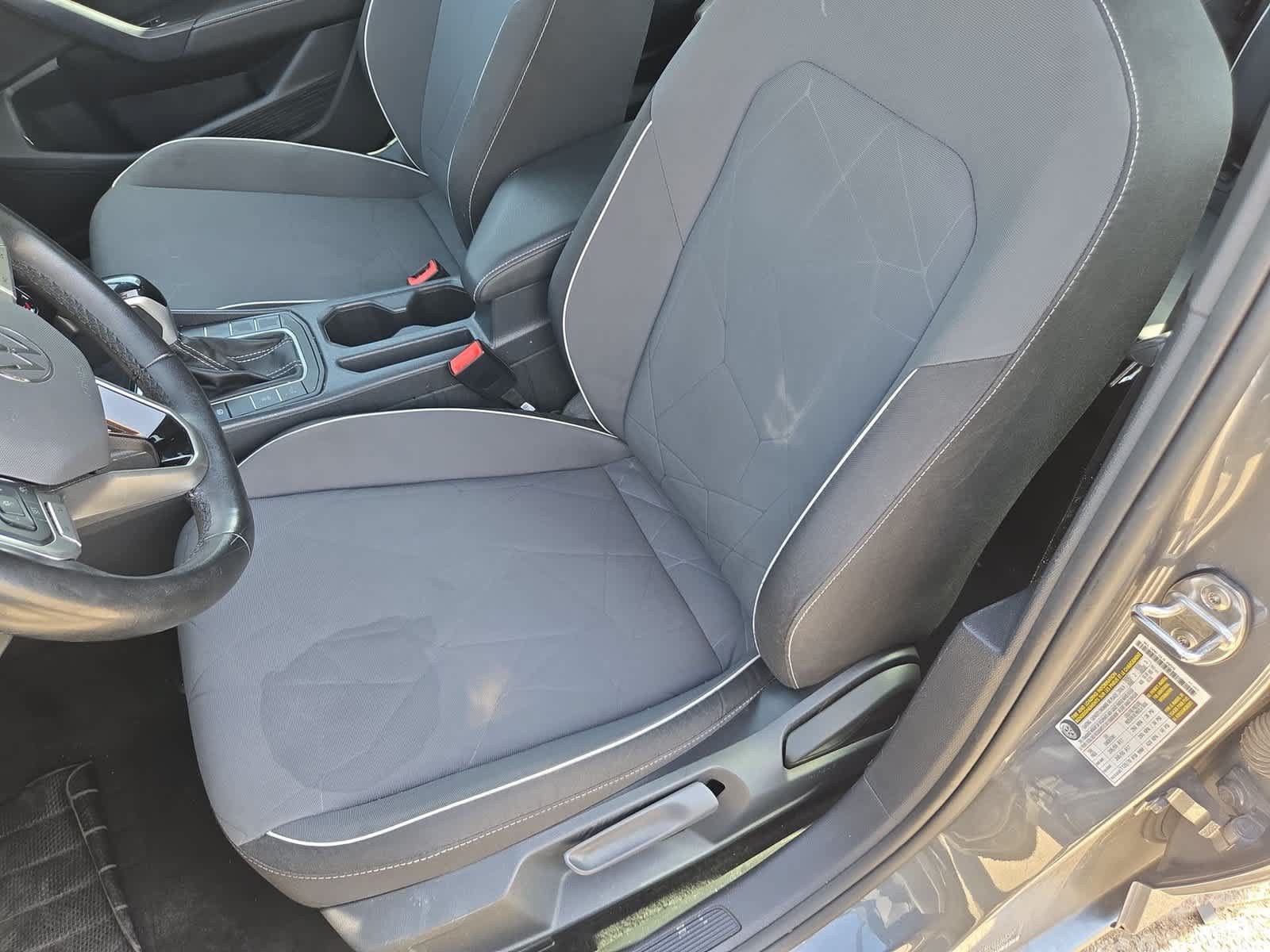 Used 2025 Volkswagen Jetta Sport FWD image 16