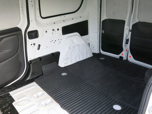 Used 2022 RAM ProMaster City Tradesman FWD image 16