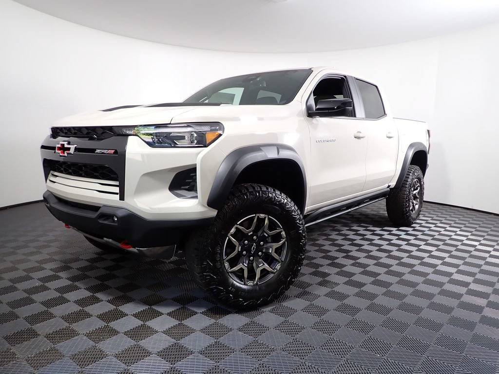New 2026 Chevrolet Colorado ZR2 AWD/4WD image 2
