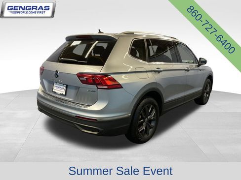 Used 2023 Volkswagen Tiguan SE AWD/4WD image 6