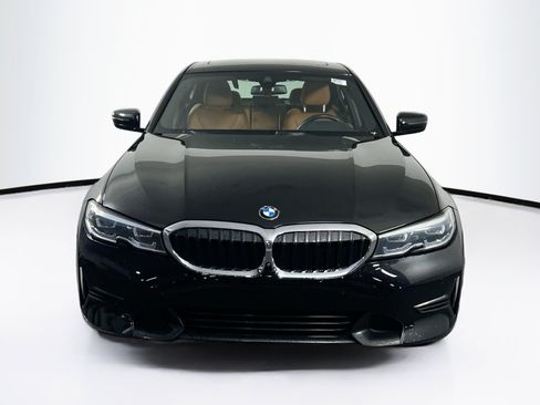 Used 2020 BMW 330i xDrive Sedan w/ Premium Package AWD/4WD image 2