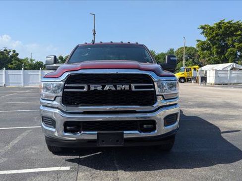 Used 2024 RAM 3500 Tradesman w/ Chrome Appearance Group AWD/4WD image 11