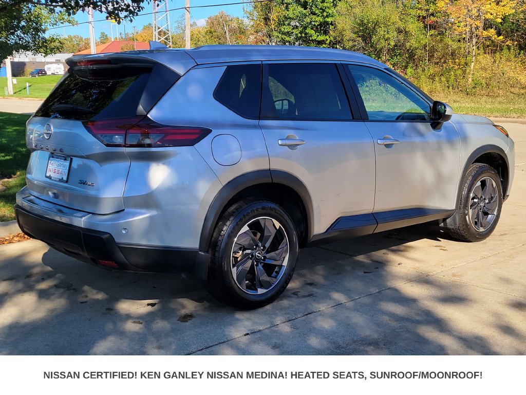 Certified 2024 Nissan Rogue SV w/ SV Premium Package AWD/4WD image 3