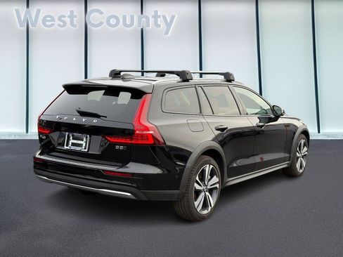 New 2026 Volvo V60 B5 Cross Country Plus w/ Climate Package image 3