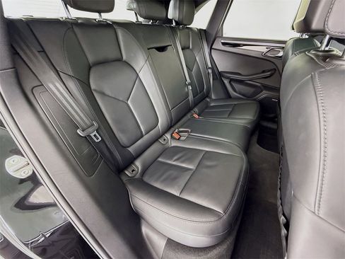 Used 2017 Porsche Macan image 29
