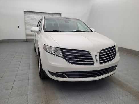 Used 2018 Lincoln MKT AWD w/ Technology Package image 14