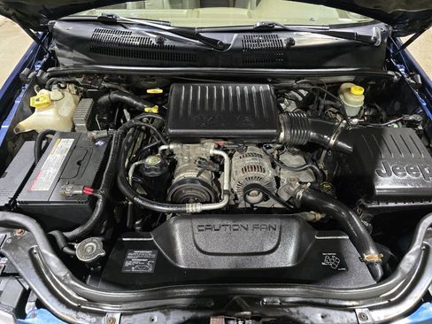 Used 2002 Jeep Grand Cherokee Limited image 43