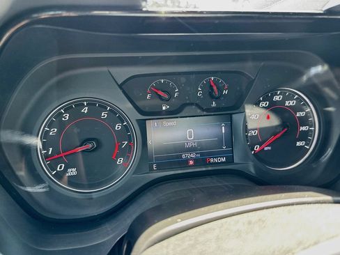 Used 2023 Chevrolet Camaro LT RWD image 9