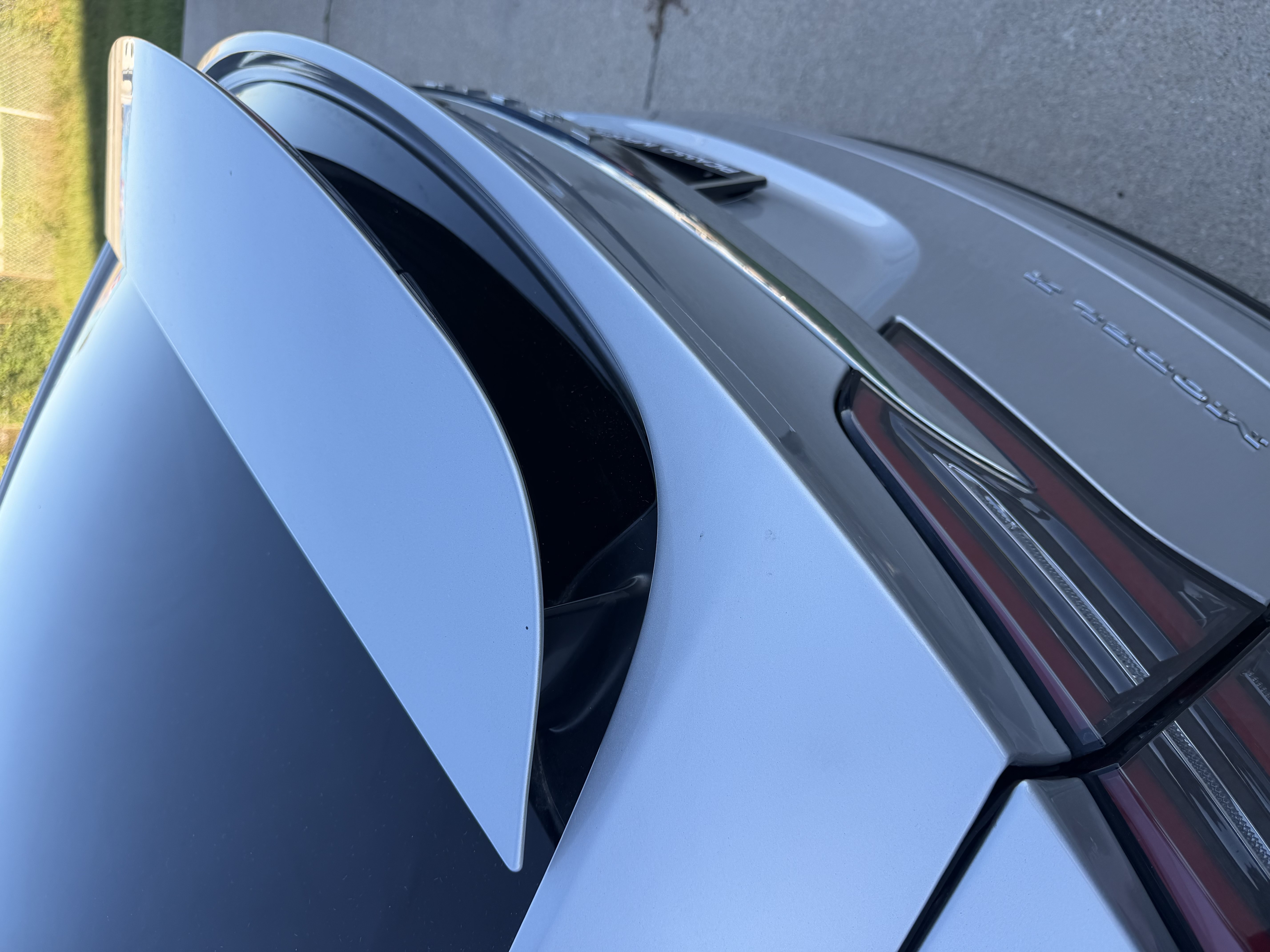 Used 2018 Tesla Model X 75D AWD/4WD image 3