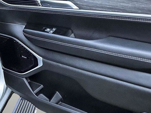 New 2023 Jeep Wagoneer Series III w/ Premium Group I image 20