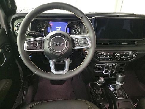 Used 2024 Jeep Wrangler High Altitude image 15