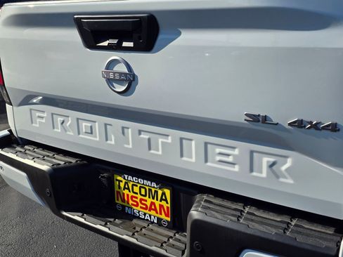 Certified 2024 Nissan Frontier SL w/ Technology Package image 33