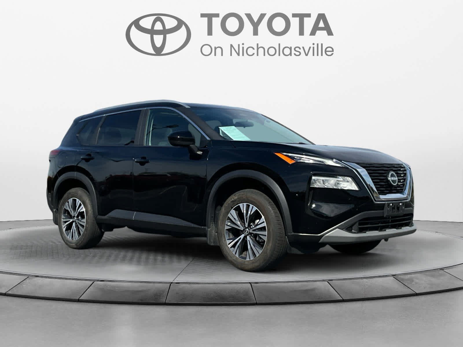 Used 2023 Nissan Rogue SV w/ SV Premium B Package FWD image 5