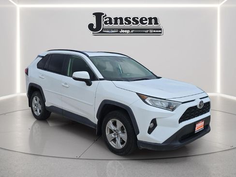 Used 2019 Toyota RAV4 XLE w/ Protection Package AWD/4WD image 6