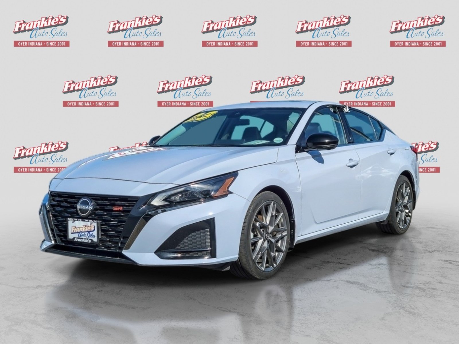 Used 2023 Nissan Altima 2.0 SR FWD image 1