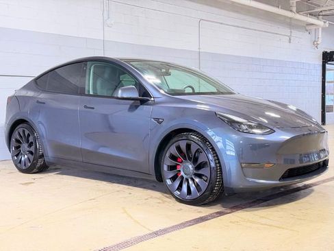 Used 2021 Tesla Model Y Performance image 4