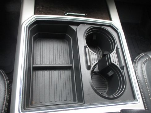 Used 2022 Ford F350 Lariat w/ Lariat Ultimate Package image 17