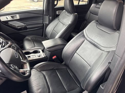 Certified 2021 Ford Explorer ST w/ Equipment Group 401A image 23