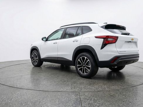 Used 2025 Chevrolet TrailBlazer LT image 6