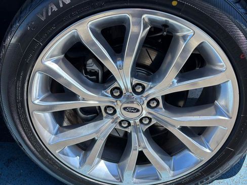 Used 2019 Ford Expedition Platinum AWD/4WD image 49
