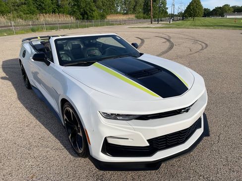 Used 2023 Chevrolet Camaro SS RWD image 70
