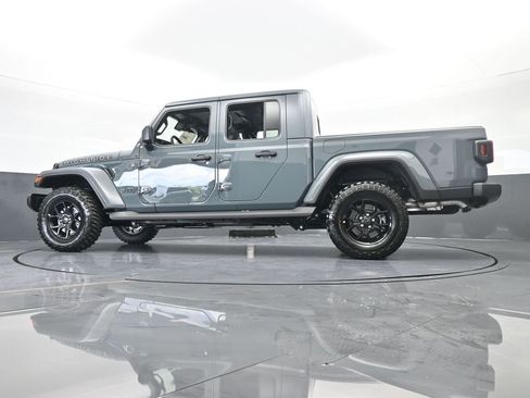 Used 2025 Jeep Gladiator Sport AWD/4WD image 58