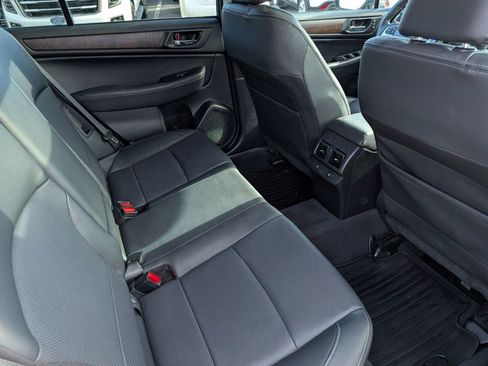 Used 2016 Subaru Outback 3.6R Limited image 23