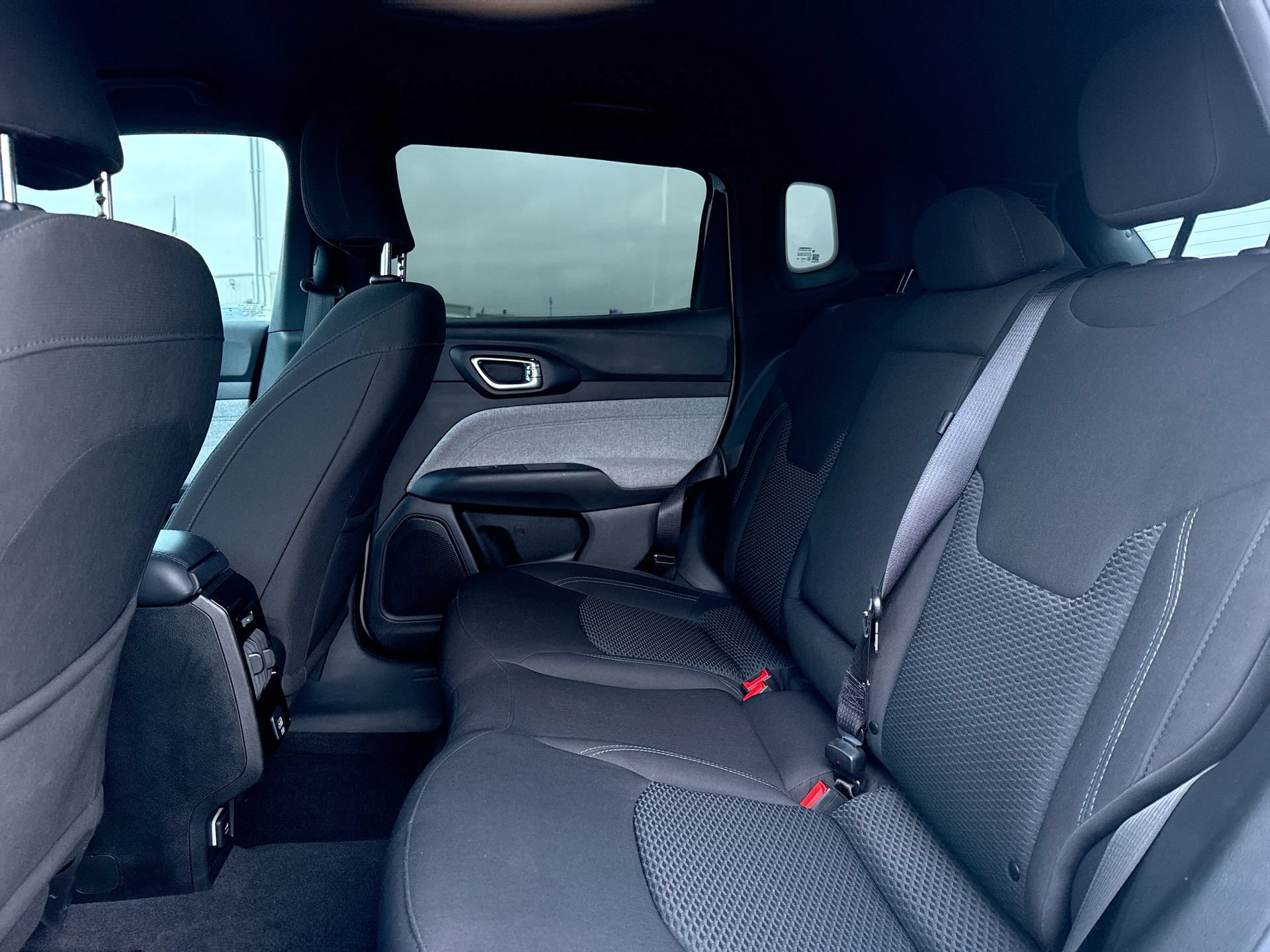 Used 2025 Jeep Compass Sport AWD/4WD image 24