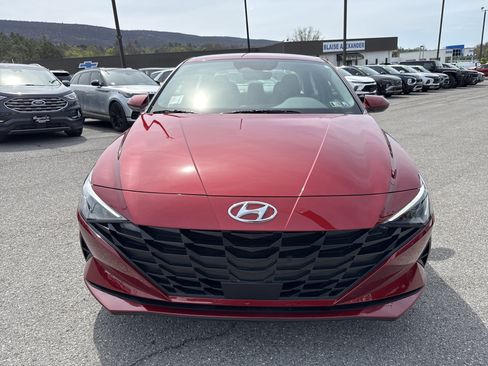 Used 2023 Hyundai Elantra SEL w/ Convenience Package image 9