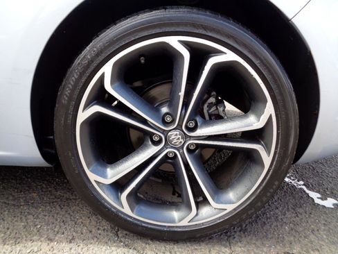 Used 2016 Buick Cascada Premium image 28