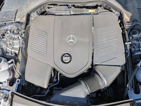 Used 2025 Mercedes-Benz C 300 4MATIC Sedan image 15