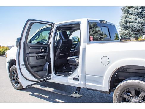 Used 2023 RAM 2500 Limited AWD/4WD image 13