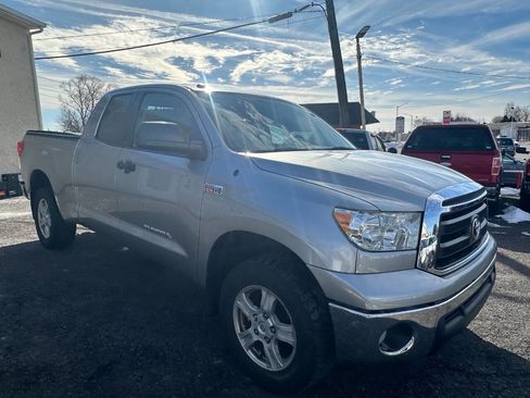 Used 2010 Toyota Tundra 4x4 Double Cab image 8