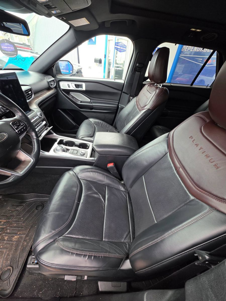 Used 2020 Ford Explorer Platinum w/ Premium Technology Package AWD/4WD image 15