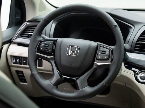 New 2026 Honda Odyssey Elite image 11