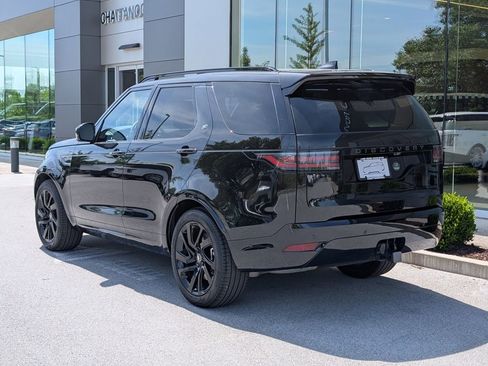 Certified 2024 Land Rover Discovery Dynamic SE AWD/4WD image 3