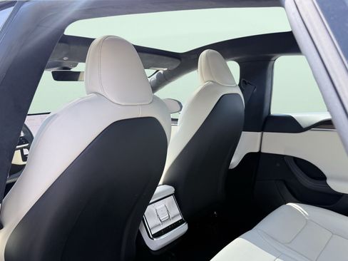 Used 2023 Tesla Model S AWD/4WD image 28