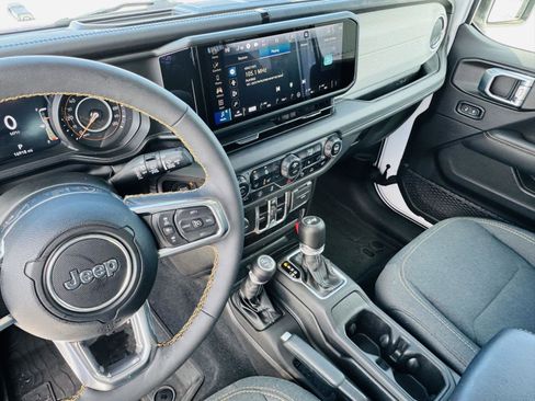 Used 2024 Jeep Wrangler Sahara w/ Safety Group image 13