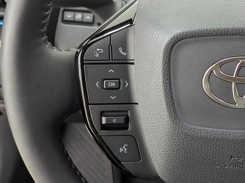 Used 2025 Toyota Prius Limited image 16