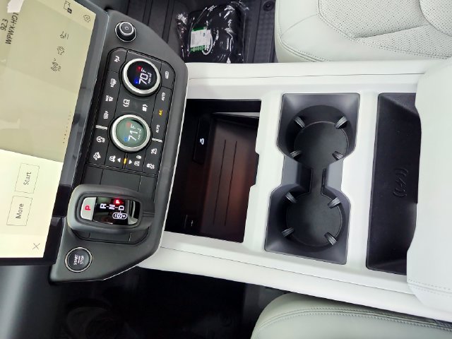 New 2026 Land Rover Defender 110 X-Dynamic SE AWD/4WD image 26