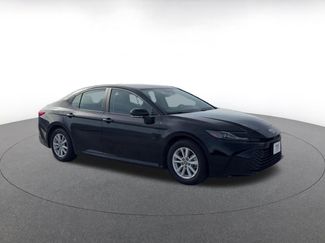 Used 2025 Toyota Camry LE video 2