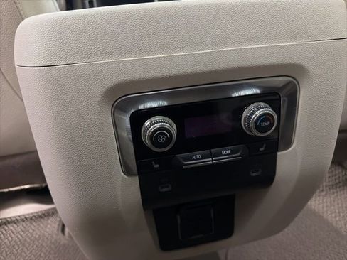 Used 2022 GMC Yukon Denali image 22