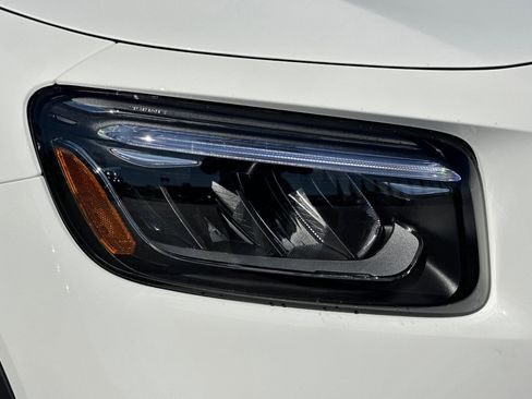 New 2026 Mercedes-Benz GLB 35 AMG 4MATIC image 11
