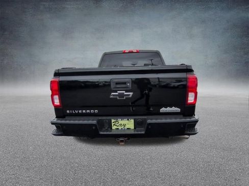 Used 2017 Chevrolet Silverado 1500 High Country AWD/4WD image 4