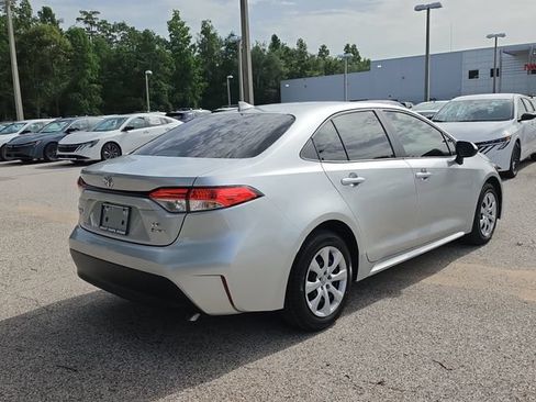 Used 2026 Toyota Corolla LE FWD image 8