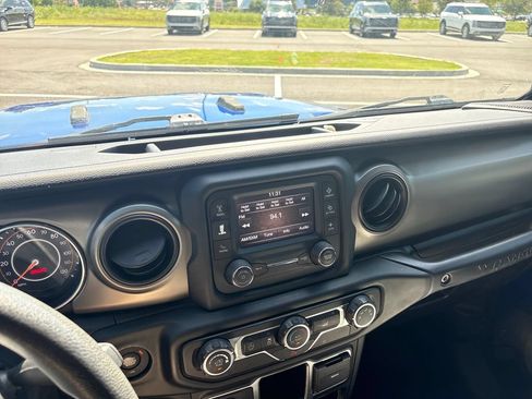 Used 2020 Jeep Wrangler Unlimited Sport AWD/4WD image 20